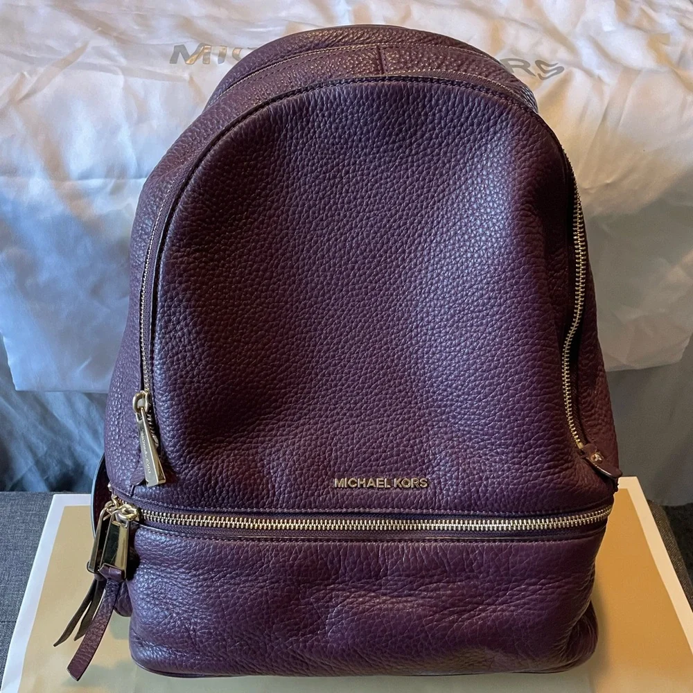 Michael Kors lavender Saffiano Leather Backpack with Matching Wallet MICHAEL KORS JAYCEE MEDIUM BACKPACK + WALLET SET MK GRAPHIC  main image 4